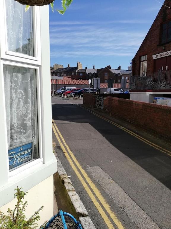 A Summer Place - Spacious Maisonette, Central Whitby, Sleeps 4, Close To Amenities Apartment Exterior photo